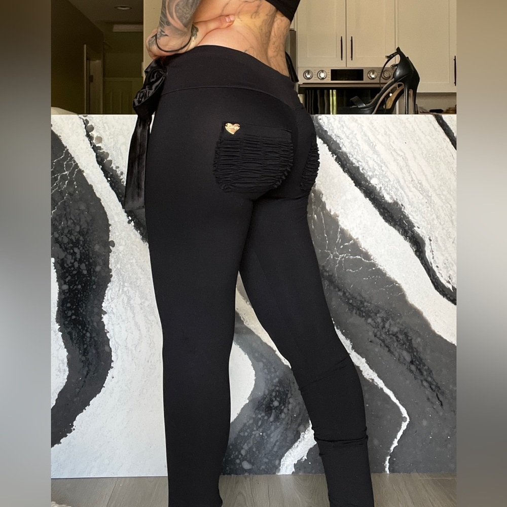 Workout cute booty lounge scrunch leggings
